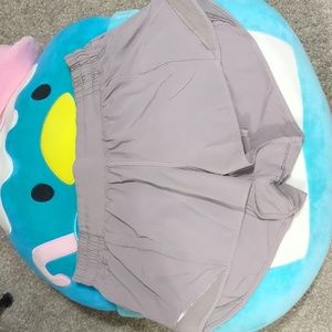 Lululemon Hotty Hot Short II *2.5"